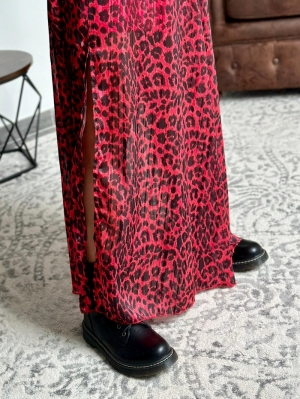  Leopard rouge