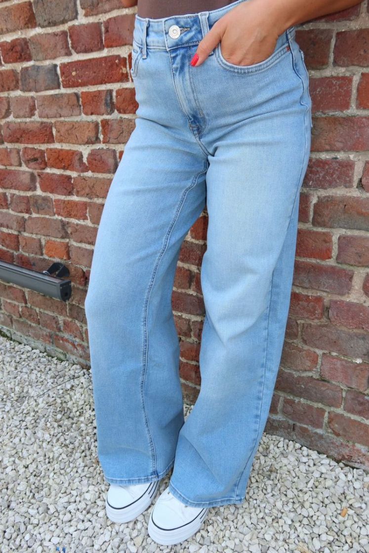 Light Blue Deni
